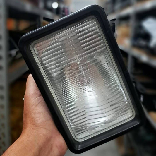 Farol Auxiliar W-05-00028 Pá Carregadeira Changlin